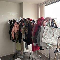 FREE PURSE WITH EVERY PURCHASE