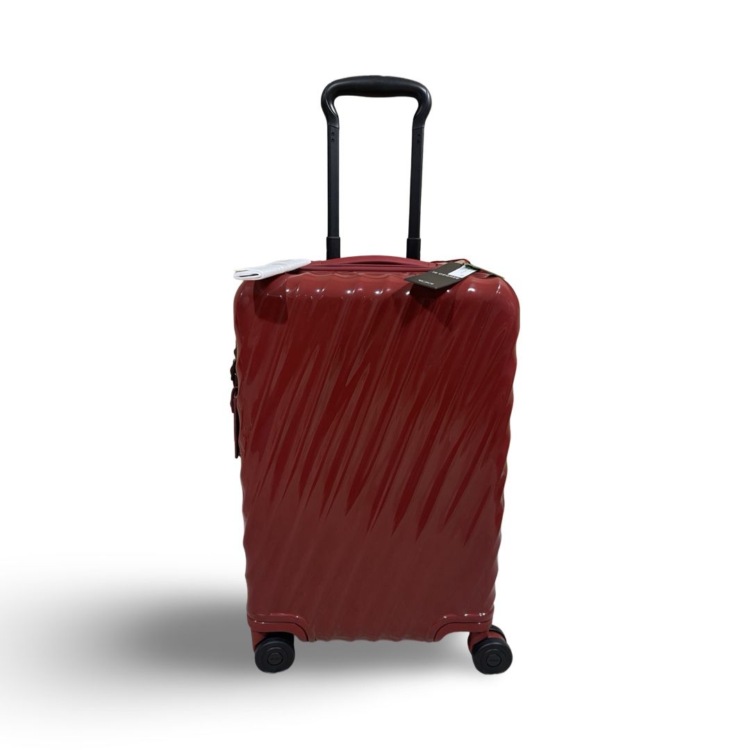 TUMI 19 Degree International Expandable 4 Wheel Carry-On – Glossy Red