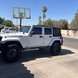 2014 Jeep Wrangler unlimited sports
