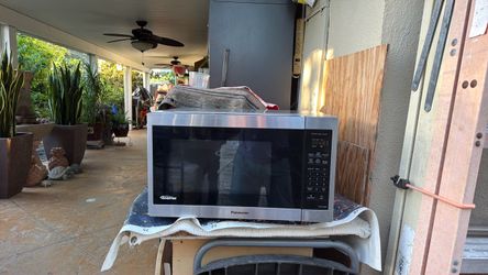 Panasonic Inverted microwave