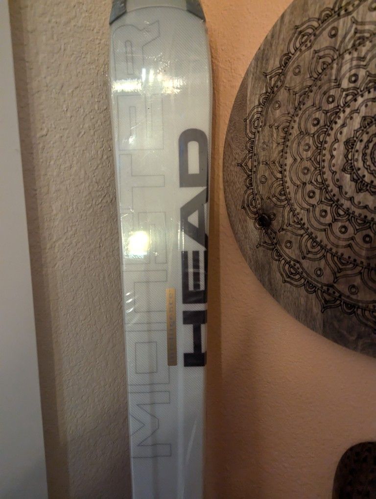 New Still In Package Monster Head Intelligent Skis 170