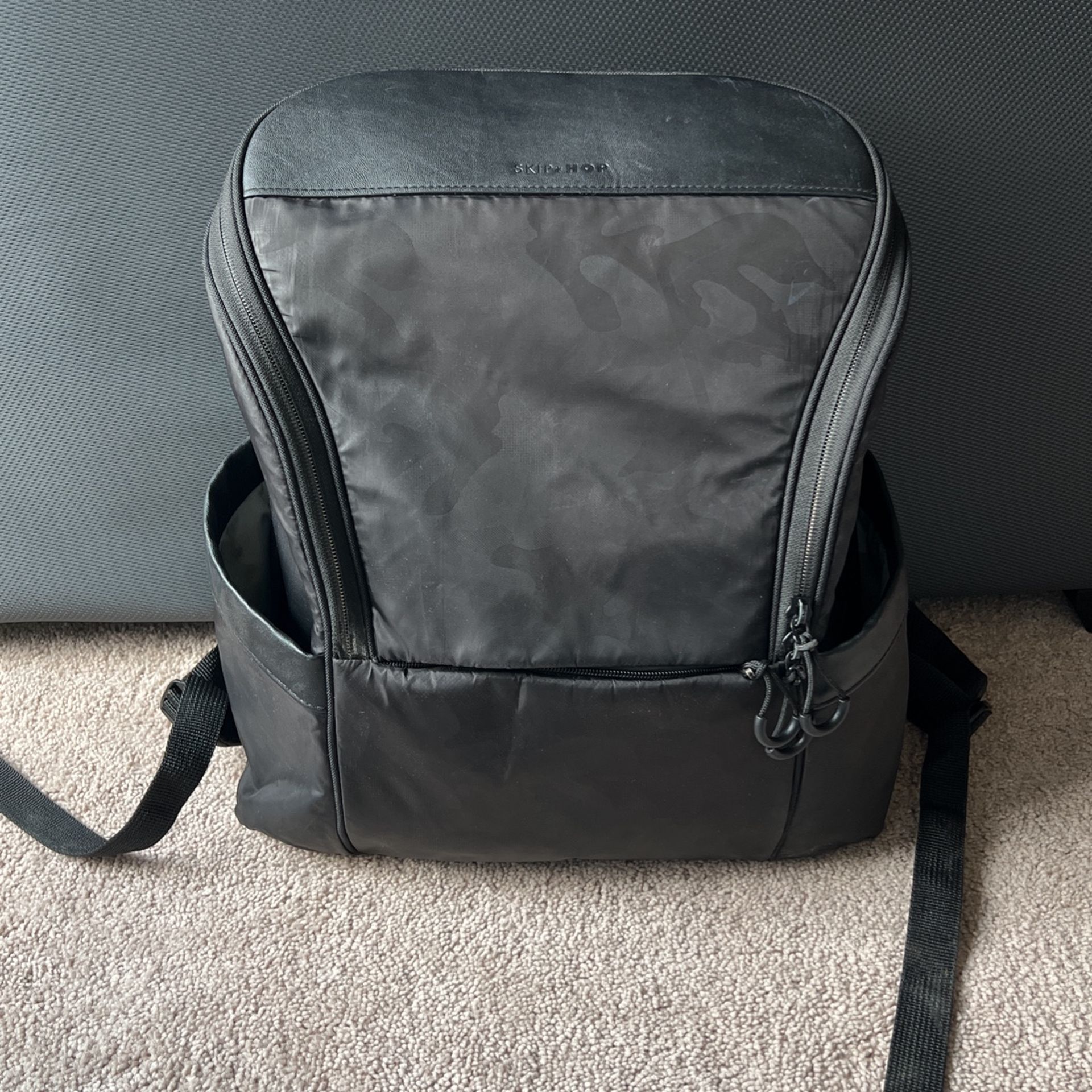 Skip Hop Black Camouflage Diaper Bag With Stroller Clips