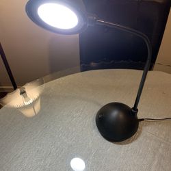 desk lamp