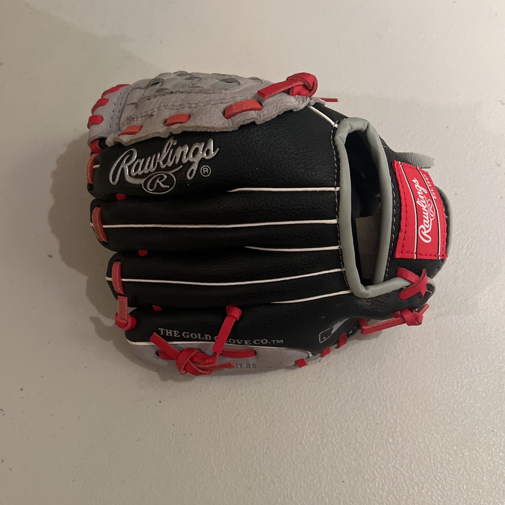 Rawlings Kids Baseball Glove- The Mike Trout Model