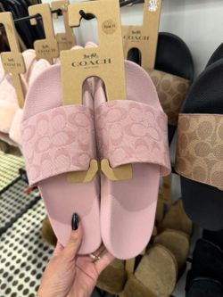 pink coach slides