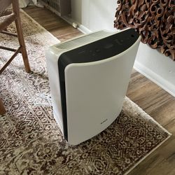 Winix D360 3-Stage True HEPA Air Purifier