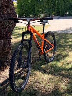 Dimondback hook (crazy upgraded) small 27.5 Mtb