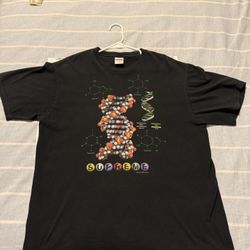 Mens SUPREME large DNA shirt (Fall Winter 2017)