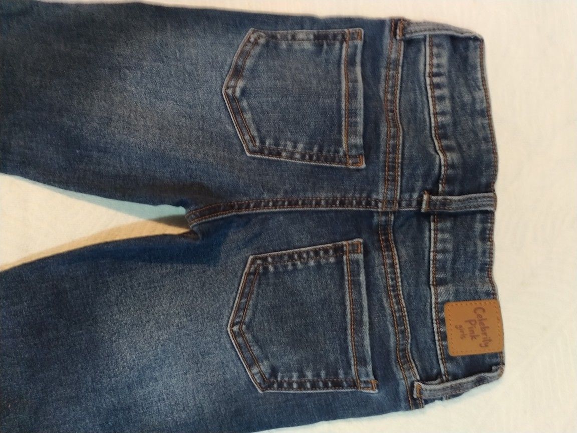 2 Pais Of 6girls Jeans