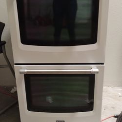 Maytag Double Wall Oven