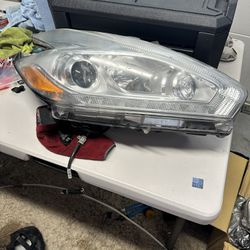 2017 Nissan Murano Headlight Assembly 