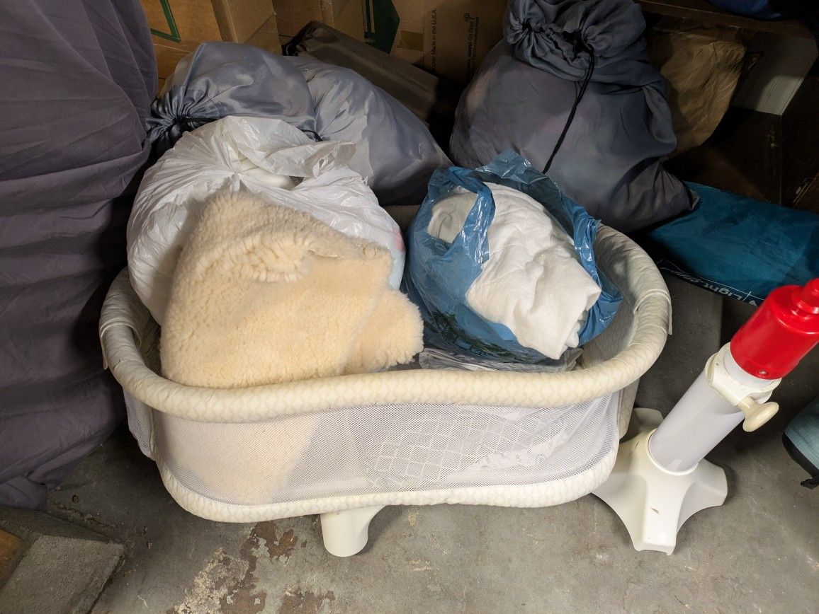Baby Bassinet with Bedding