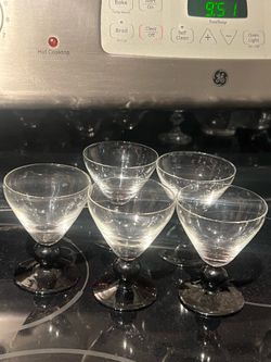 Glass wine cups