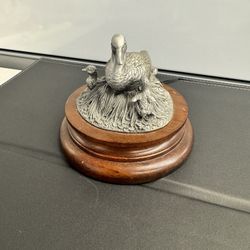 Chilmark Fine Pewter - Canada Goose w/ Goslings  #(contact info removed) - 3 7/8" diameter