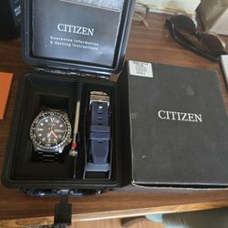 Citizen
Vintage Citizen Blue Razor 8200-S108322 Automatic Divers 10ATM/660ft Watch-Boxed