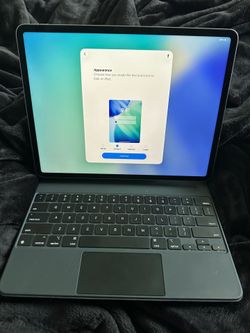 LIKE NEW Apple iPad Pro 12.9" Wi-Fi + Cellular