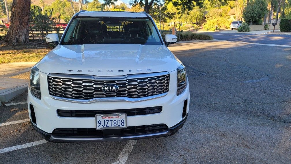 2020 KIA Telluride