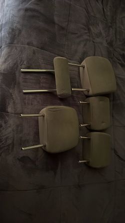 Toyota Prius headrests 3rd generation model