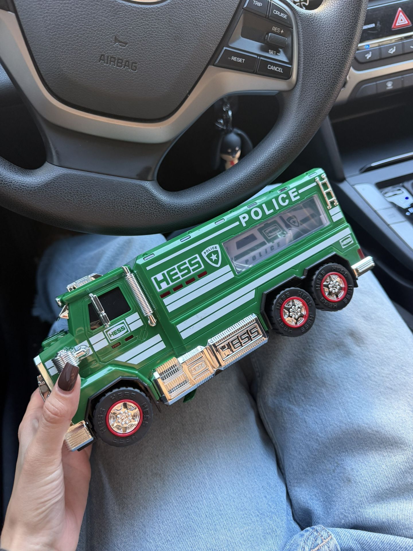 hess police truck and cruiser 2023