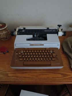 Electric typewriter