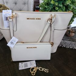 Michael  Kors New Purse Wallet And  Keychain