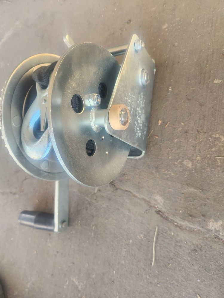 Hand Crank Winch