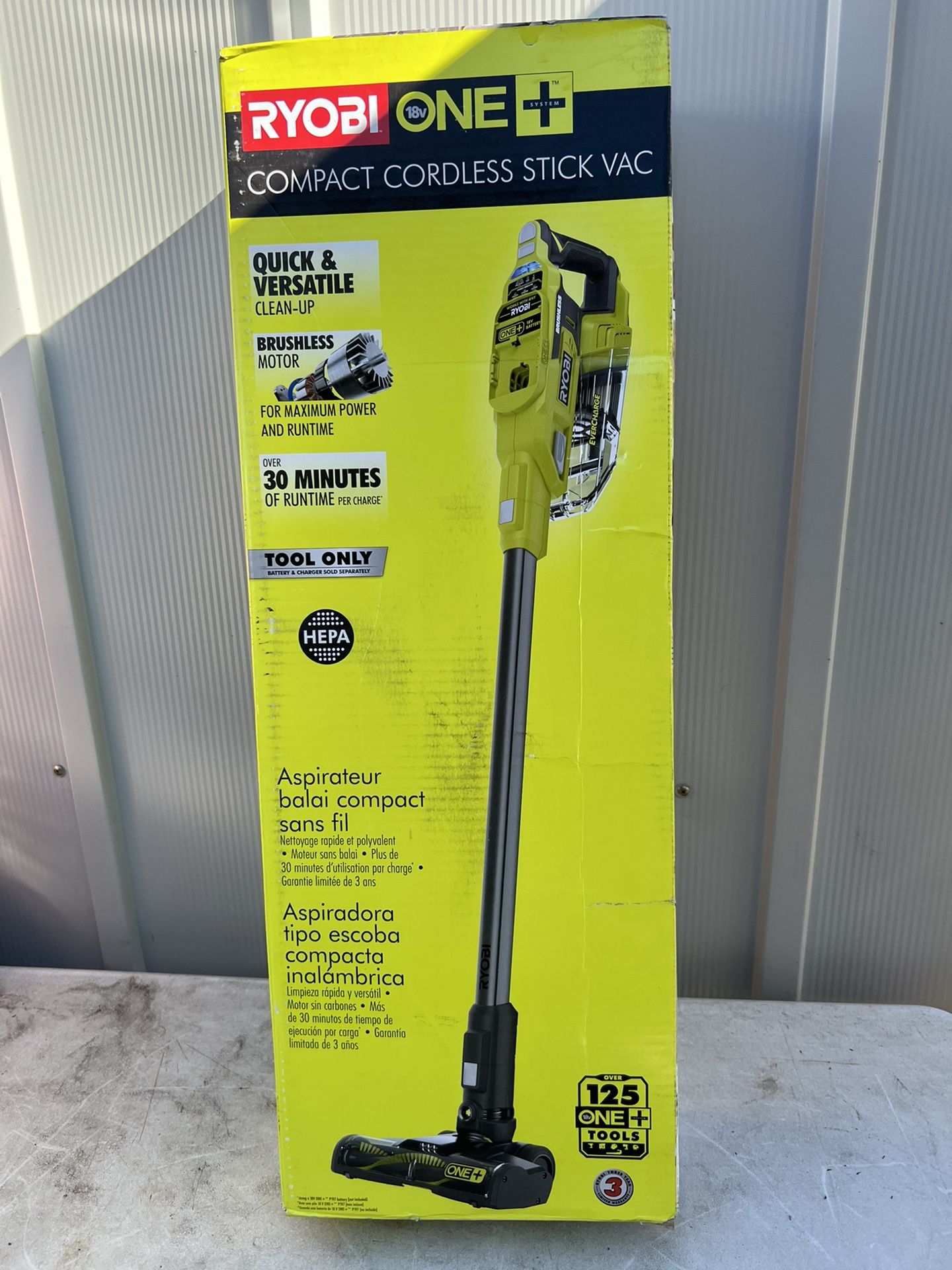 RYOBI ONE+ 18V Brushless Cordless Compact Stick Vacuum Cleaner