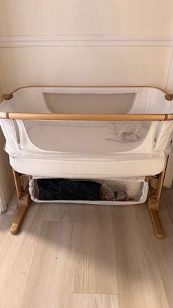 Koola Baby Bassinet Bedside Sleeper with Storage Basket