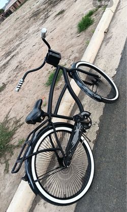 Huffy beach cruiser