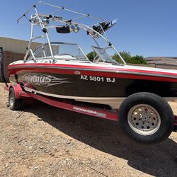 2005 21’ Moomba Mobious LSV Wakeboard Boat 