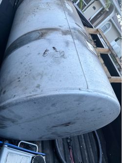 Fuel Volvo diesel tank(150 gallons