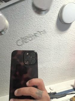 Vanity mirror