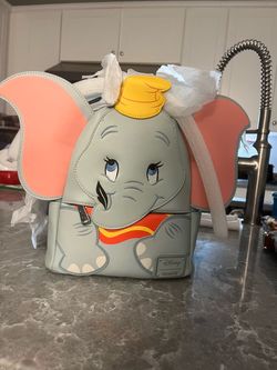Loungefly : Disney Dumbo mini backpack
