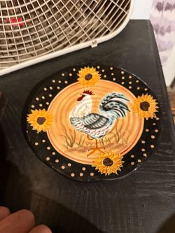 Susan Winget for Certified International ceramic plate features a hand-painted rooster surrounded by sunflowers