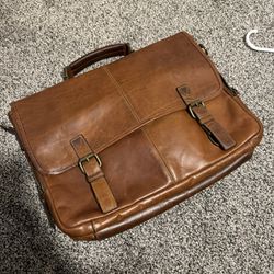 Wilsons Leather Messenger Bag