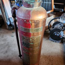 Antique copper 2.5 gal chil ds fire extinguisher