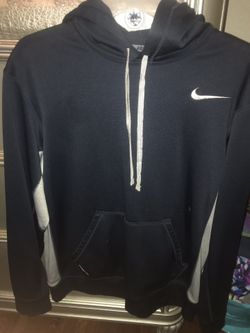 Medium Nike pullover