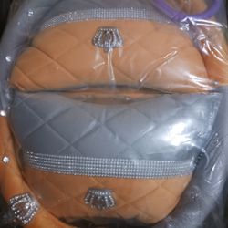 New King's Steering Wheel Cover With Pillows