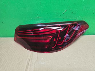 M4 2021 2022 2023 2024 2025 taillight