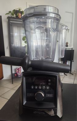 Vitamix High-Performance Blender A3500