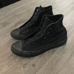 Black Converse 