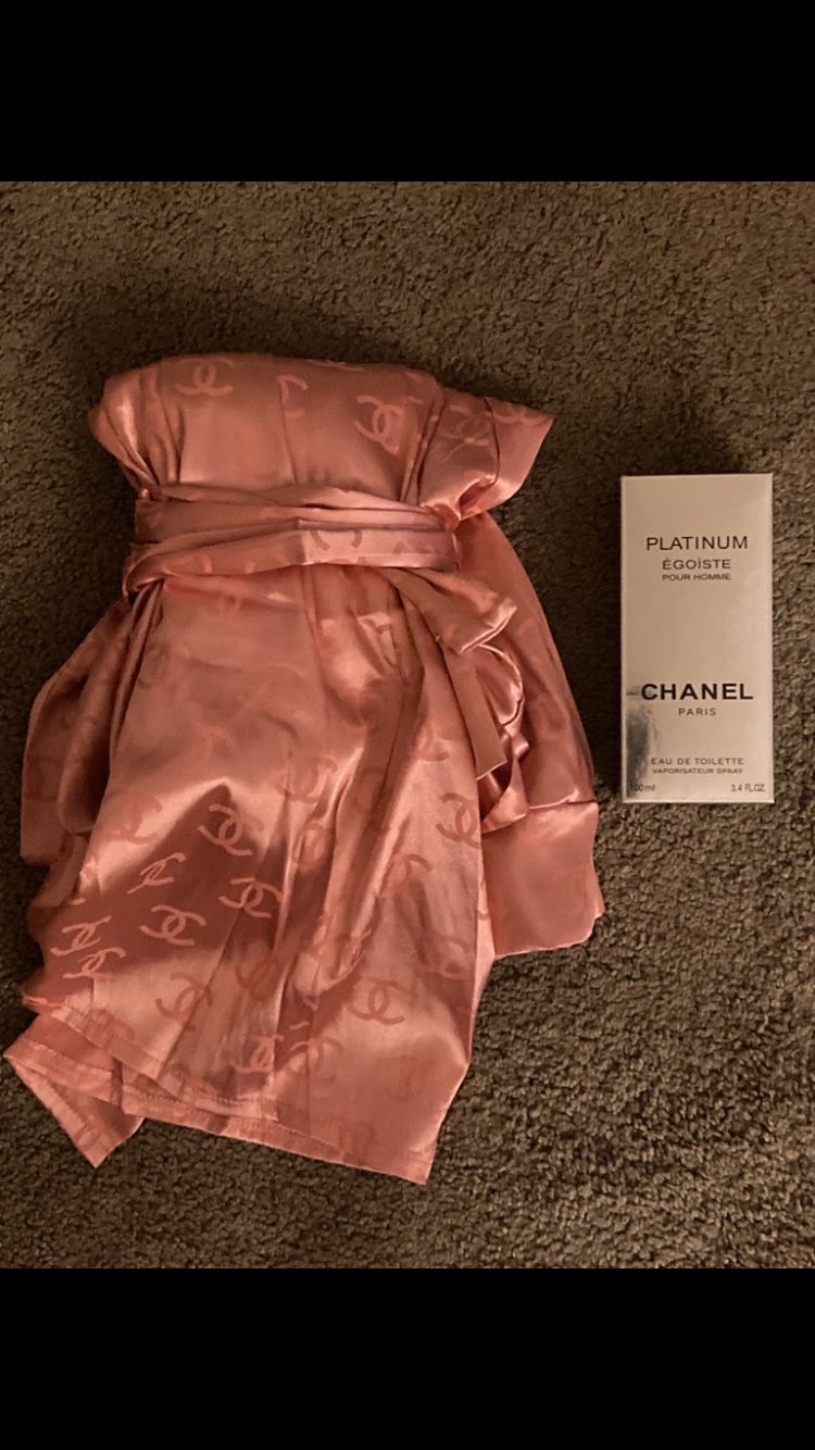 Chanel Perfume/Robe Set (Brand New)