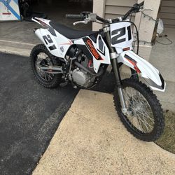 SSR 189 Dirtbike 