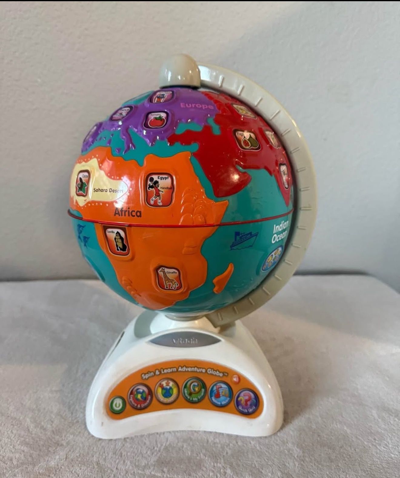 Interactive globe