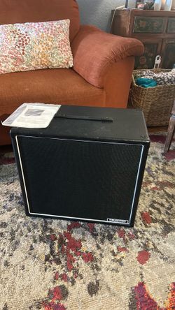 Used Celestion Stage Right Guitar Cabinet