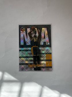 Shaquille Holo Refractor Card