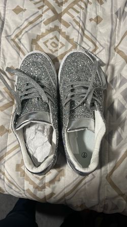 WOMEN'S GLITTER BLING CASUAL FASHION SNEAKER SHOES - SZ. 9