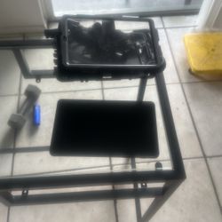 5/7 Toshiba Table T 70  Covers Protection And Chargers Just Today Till 8-00pm$30 Firms 
