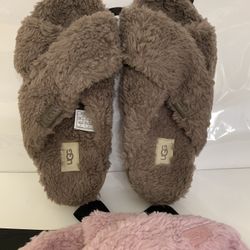 Very  Nice  soft UGGS  Size  7- 8  Sizes