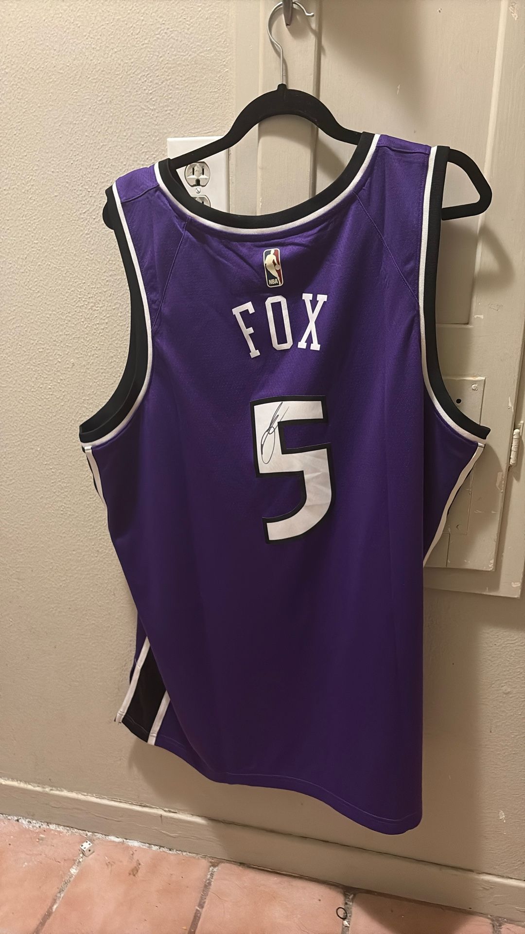 Devin Carter Signed Kings Jersey